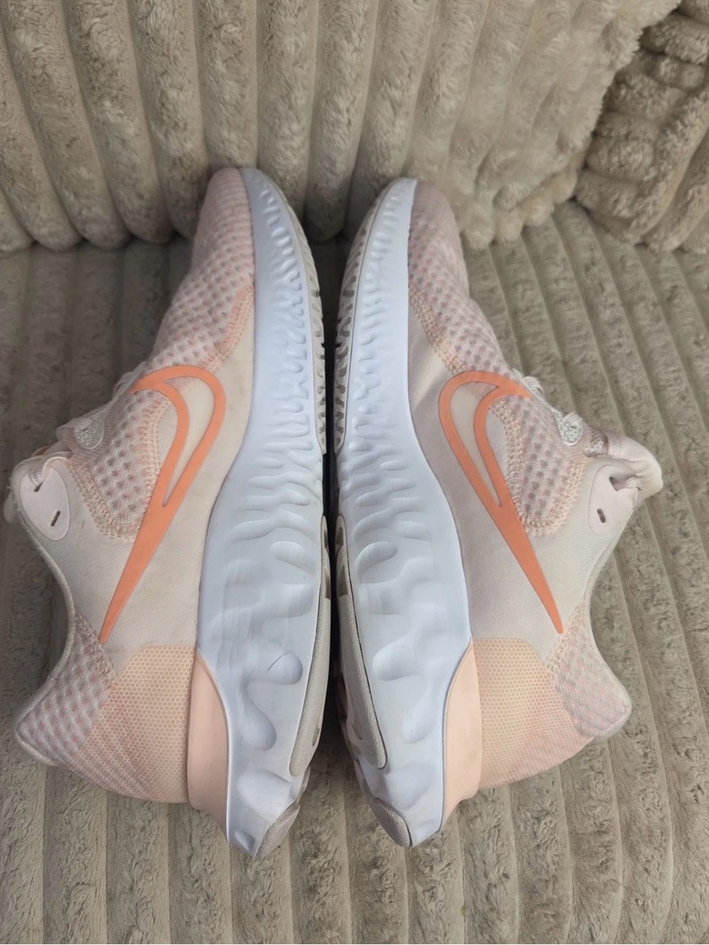 Nike Renew Run Women's Running Shoes Mesh Pink Orange Athletic Sneakers Size 11 - Picture 6 of 9